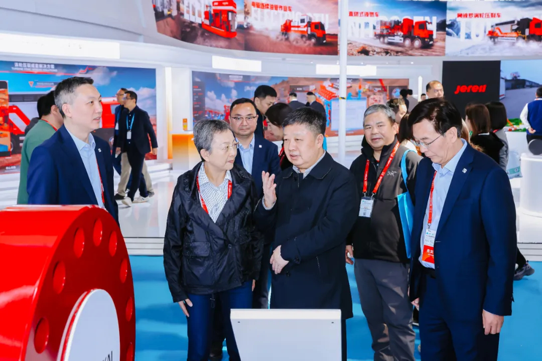 Расширение возможностей ИИ для зеленого будущего | Компания “Шенкай” продемонстрировала свои успехи на нефтяной выставке CIPPE в Пекине(图8) Расширение возможностей ИИ для зеленого будущего | Компания “Шенкай” продемонстрировала свои успехи на нефтяной выставке CIPPE в Пекине(图8)